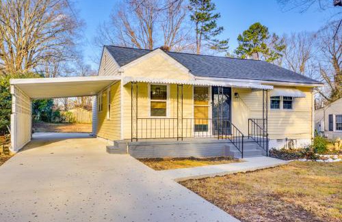 High Point Casa | half Mi to High Point University Quaint Abode!