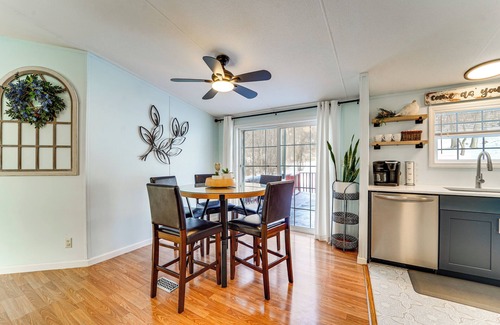 Altoona Casa | Half-Mi to Lakemont Park: Family-Friendly Home!