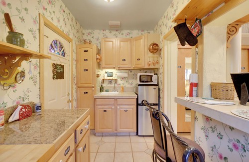 Downtown Reno Apartamento | Half-mi to River Walk: 'river Cottage' in Reno