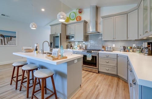 Half Moon Bay Casa | Half Moon Bay Vacation Rental 1 Mile to Beach!