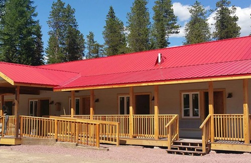 Essex Hotel | Halfway Hotel