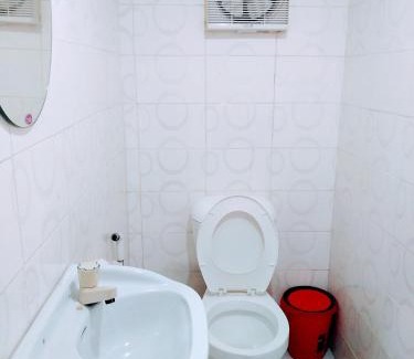 Lapu-Lapu Hostal | HalfWay House Hostel Mactan Cebu Airport