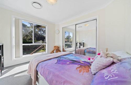 Beenleigh Casa | Halfway Point Brisbane and Gold Coast Themepark 15 minutes Southbank 30 minutes
