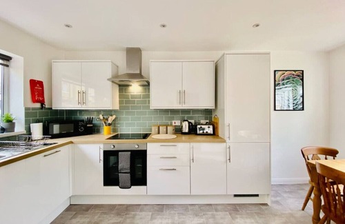 Hipperholme Casa | Halifax/Brighouse 8 mins Pets OK 360 Mbps WiFi