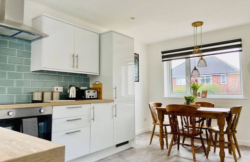 Hipperholme Casa | Halifax/Brighouse 8 mins Pets OK 360 Mbps WiFi