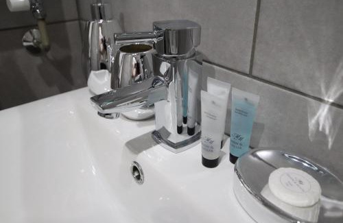 Halifax Apartamento | Halifax House, Studio Apartment 214