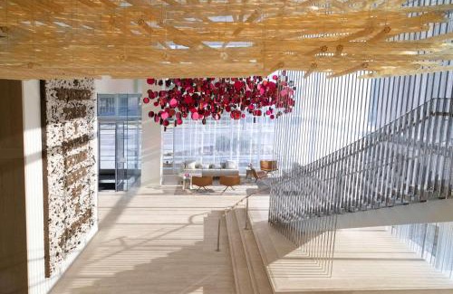 Dallas Arts District Hotel | HALL Arts Hotel Dallas, Curio Collection by Hilton