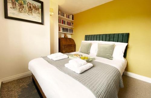 Bramfield Casa | Hall Cottage by The Suffolk Cottage Collection