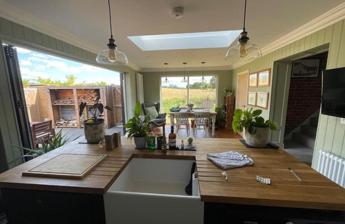 Claydon Casa | Hall Farm Cottage, Barham