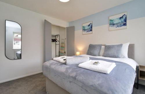 Wyken Casa | Hall Lane House - 4Bed Gem Near Coventry Hospital with FREE Driveway Parking