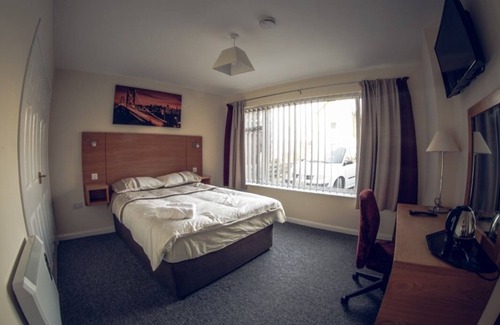 Boston Casa | Hallam Rooms