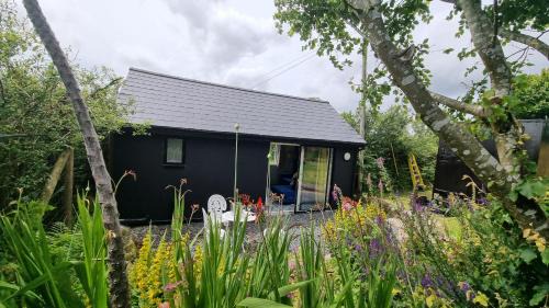 Camborne Casa | Hallegan Annexe with Private Garden and Woodland-Sofa Bed Only