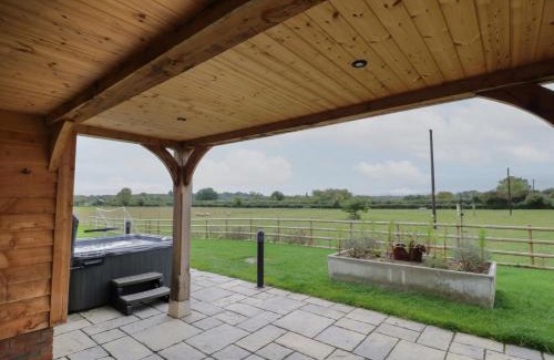 Peopleton Casa | Hallgarth Farm Holiday Lodge