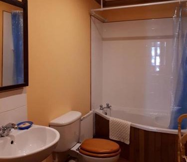 Inverbervie Casa | Hallgreen castle