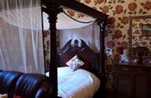 Inverbervie Otro | Hallgreen castle