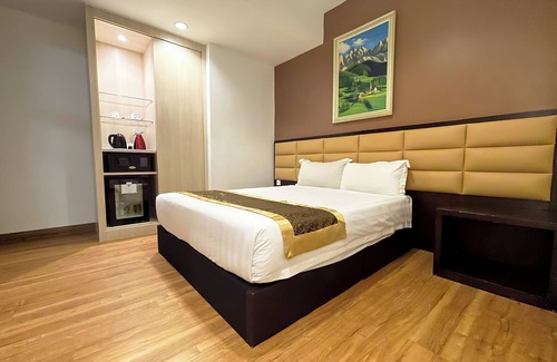 Taman Melaka Raya Hotel | Hallmark Crown Hotel
