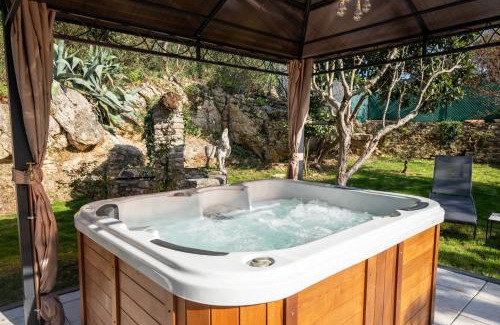 Murles Casa | Halloween Ô Jacuzzi du Mazet