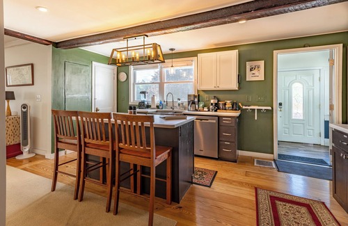 Hallowell Casa | Hallowell Hilltop Home with A/C, Hot Tub & Sauna