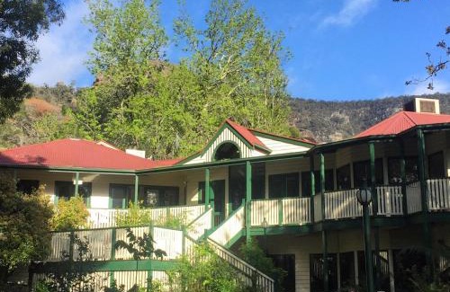 Halls Gap Hotel | Halls Gap Tavern