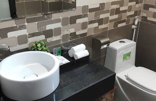 Bai Chay Hotel | Halong Mackeno Hotel