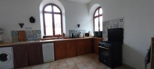 Le Pont-de-Beauvoisin Casa | Halte convivial,plein centre, wifi ,parking