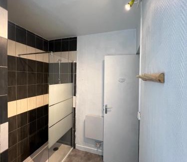 Barriere Saint Marc Apartamento | Halte Orléanaise I Parking I Wifi I TV I Près de la gare