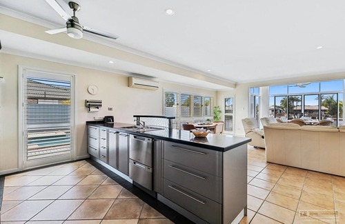 Banksia Beach Casa | Halycon House