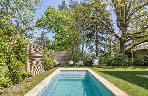 Saint-Genis-Laval Casa | Hamac Suites - Villa Alpille - 7 travelers