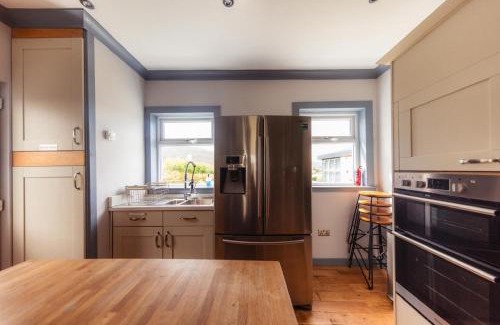 Achachork Casa | Hamara Luxury Portree Cottage with Hot Tub!