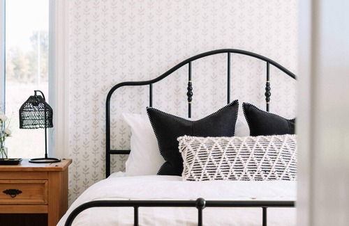 Greater Napanee Casa | Hambly House - Modern Farmhouse near PEC