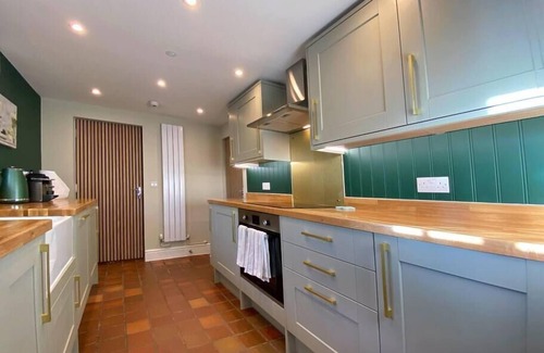 Broad Oak Casa | Hambrook House Guest Suites
