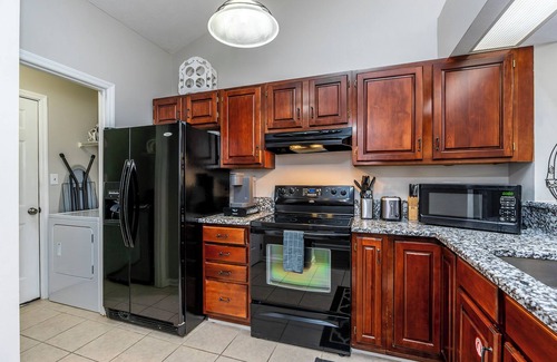 Lexington Casa | Hamburg Retreat: Firepit, Walking Trail, Shopping, Dining, Entertainment & More