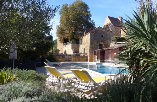 Saint-Front-sur-Lemance Cabaña | Hameau du Peyrié - Casas de carácter (27 personas), piscina climatizada, tenis, sauna