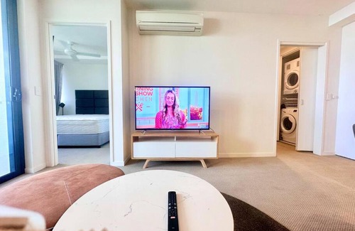 Hamilton Apartamento | Hamilton Riverside Luxury Apartment w Carpark