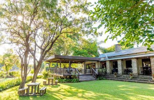 Malelane Cama Y Desayuno | Hamiltons Lodge & Restaurant