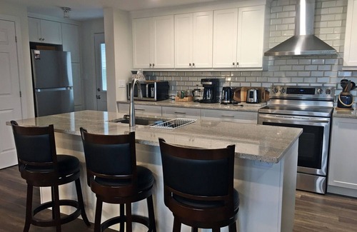 Waterloo Casa | Hammer Haus II - 3 bedrooms - 2 baths - Sleep 6 - Waterloo