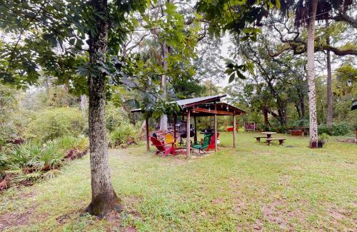 Bronson Casa | Hammock House