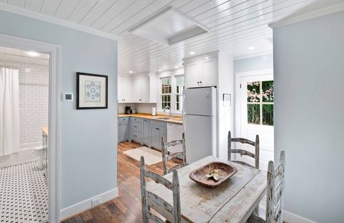 Batesville Cabaña | Hampshire Cottage in Ivy| 30+ Days Near Cville | Pet Friendly