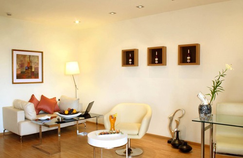 Hyderabad Hotel | Hampshire Plaza Hyderabad