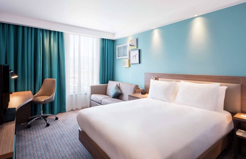 Belfast Central District Hotel | Hampton by Hilton Belfast City Centre