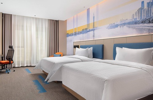 Sanyuanli Cama Y Desayuno | HamptonByHiltonGuangzhouRailwayStation