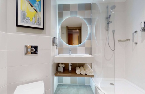 Manchester City Centre Hotel | Hampton by Hilton Manchester Northern Quarter