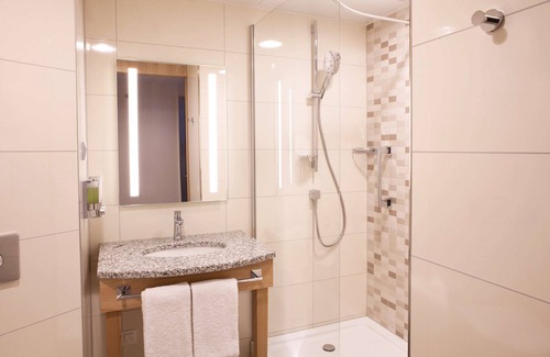 Berg am Laim Hotel | Hampton by Hilton Munich City Center East