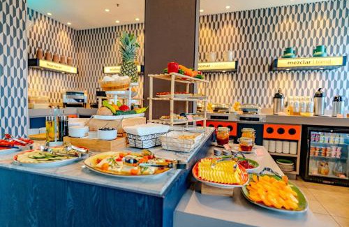 Apoquindo Hotel | Hampton By Hilton Santiago Las Condes