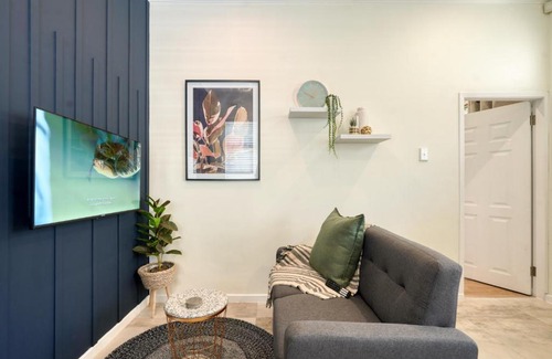 Windermere Apartamento | Hampton Collection - Contemporary 3 Sleeper Apartment with Pool