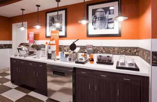 Bloomington Casa | Hampton comfort outside Minneapolis
