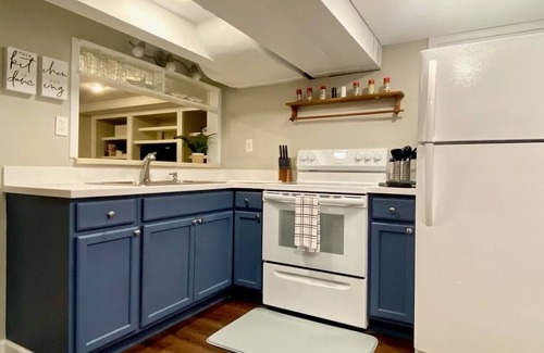 St. Louis Apartamento | Hampton Hideaway - Prime STL Location 1BR / 1BA
