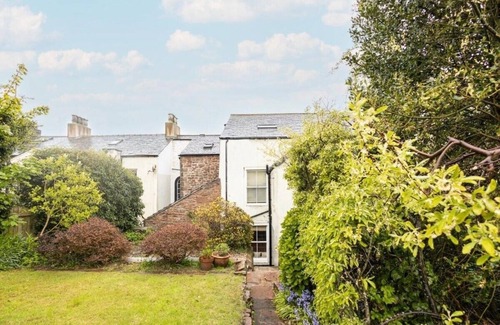 St Bees Casa | Hampton House - 9 Bedroom House