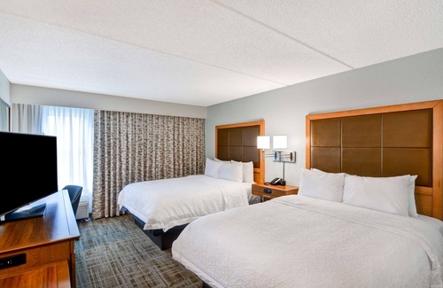 Newtonville Hotel | Hampton Inn Albany-Wolf Road (Airport)