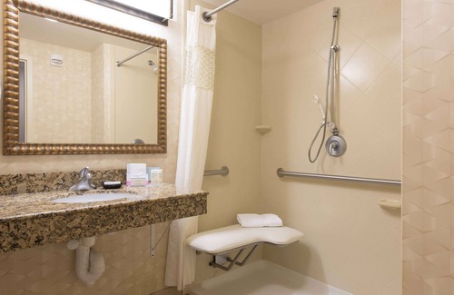 Fishers Hotel | Hampton Inn and Suites Indianapolis - Fishers